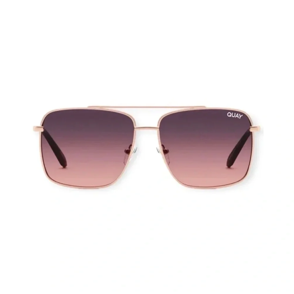 QUAY Hot Take Sunglasses – Rose Gold Frames – Pink to Smoke Lenses - NWT